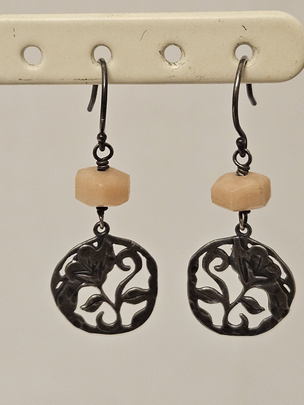 Silpada Flirt Alert Sterling Silver Pink Soapstone Dangle Earrings Floral Artsy